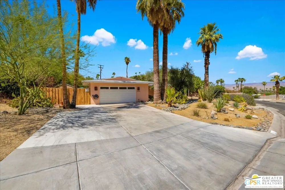 38061 Chuperosa Lane Cathedral City, CA 92234