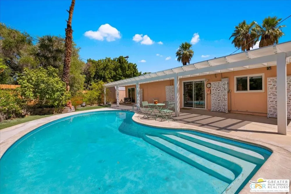 38061 Chuperosa Lane Cathedral City, CA 92234