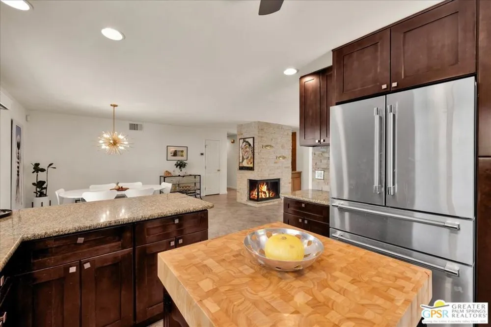 38061 Chuperosa Lane Cathedral City, CA 92234