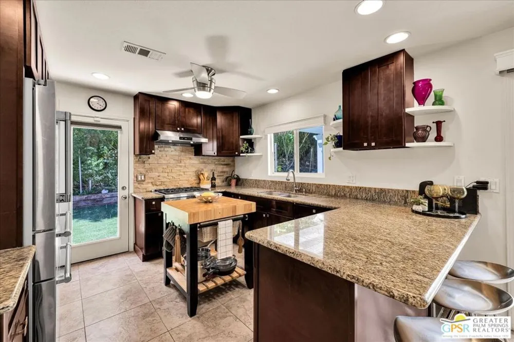 38061 Chuperosa Lane Cathedral City, CA 92234