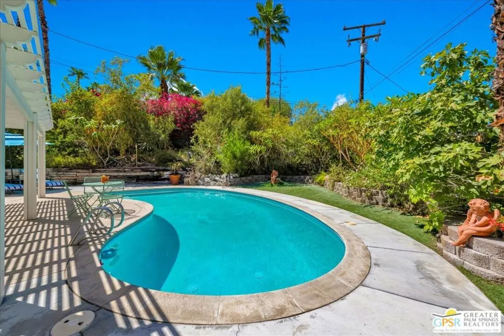 38061 Chuperosa Lane Cathedral City, CA 92234