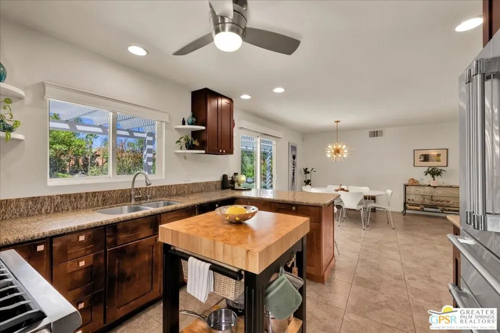 38061 Chuperosa Lane Cathedral City, CA 92234
