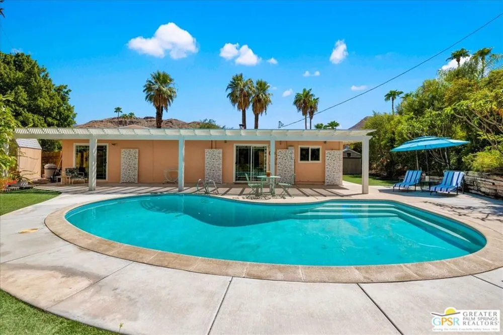 38061 Chuperosa Lane Cathedral City, CA 92234