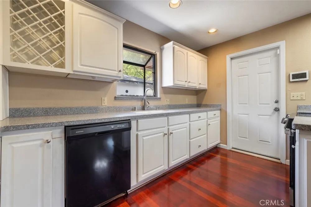 2905 Debbie Modesto, CA 95350