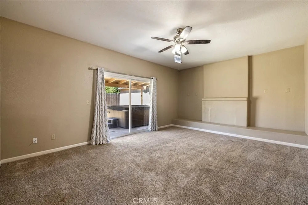 2905 Debbie Modesto, CA 95350