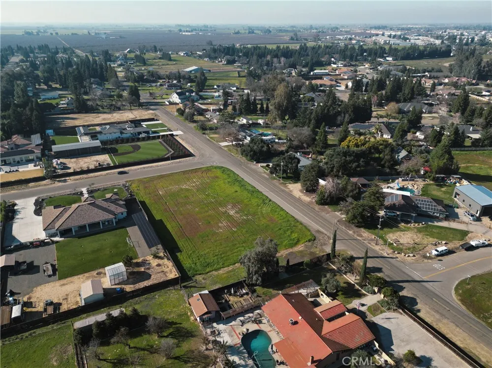 2484 Sierra Springs Court Atwater, CA 95301