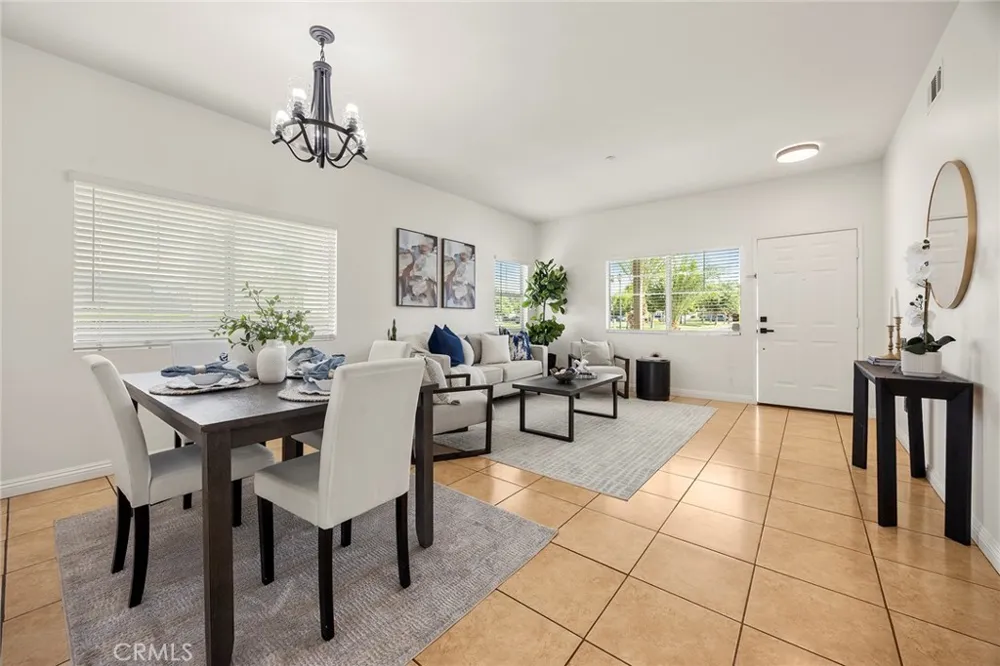 3242 Kirklee Riverside, CA 92504
