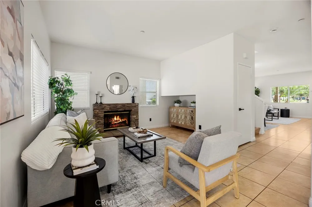 3242 Kirklee Riverside, CA 92504