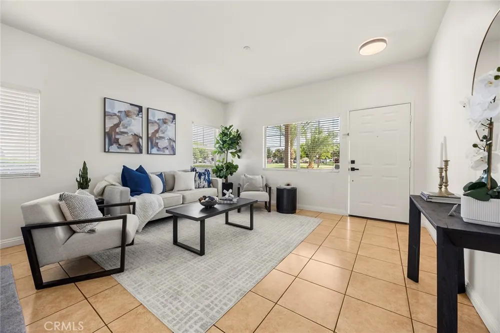 3242 Kirklee Riverside, CA 92504