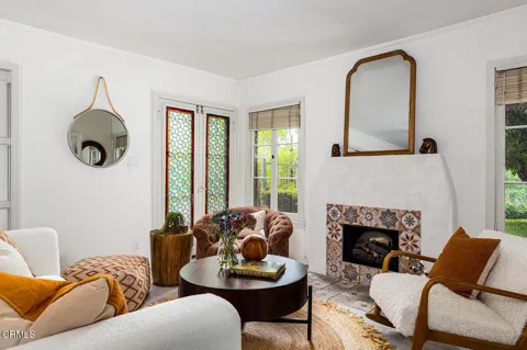 430 La Loma Road