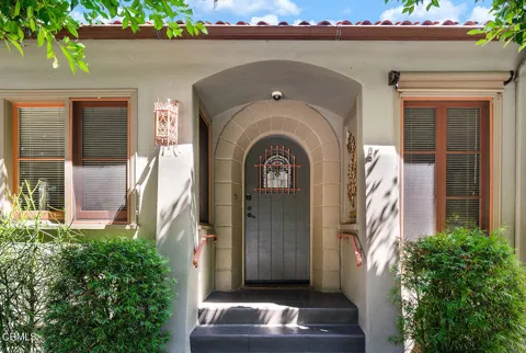 430 La Loma Road
