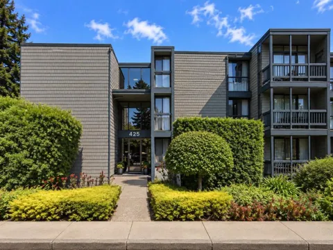 425 Anchor Road #104