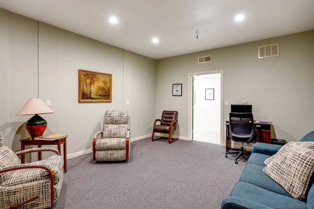 3786 Alabama St #201 San Diego, CA 92104