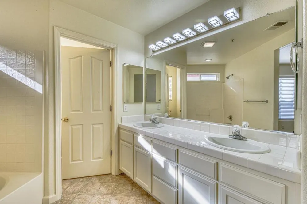 1037 Twin Creeks Drive Salinas, CA 93905