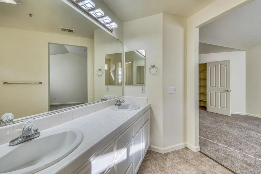1037 Twin Creeks Drive Salinas, CA 93905