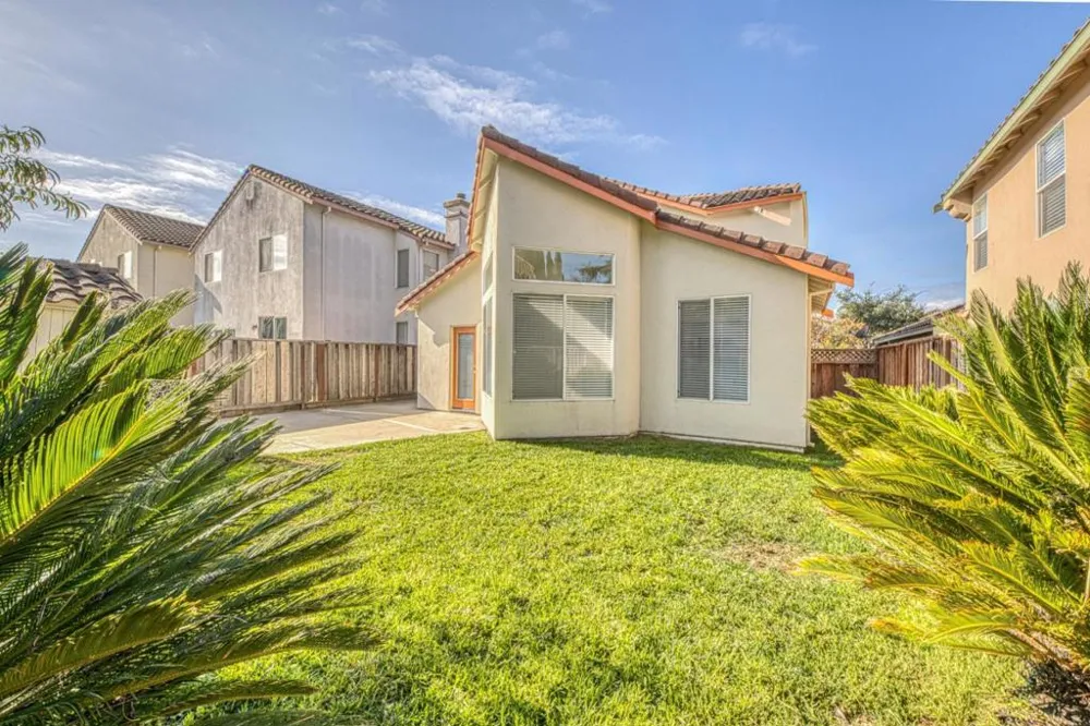1037 Twin Creeks Drive Salinas, CA 93905