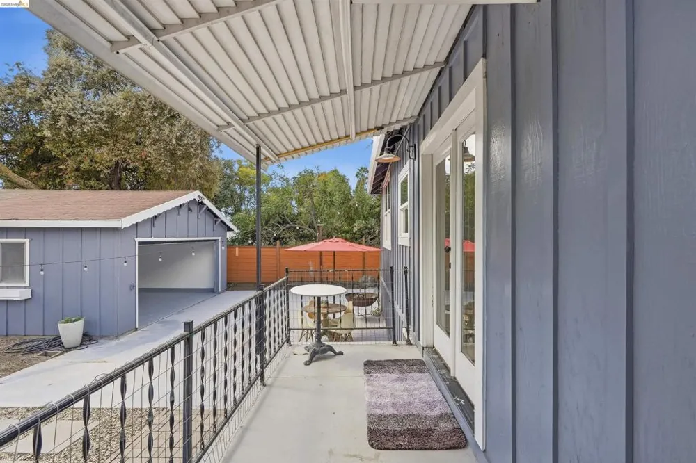 214 E Knoles Way Stockton, CA 95204