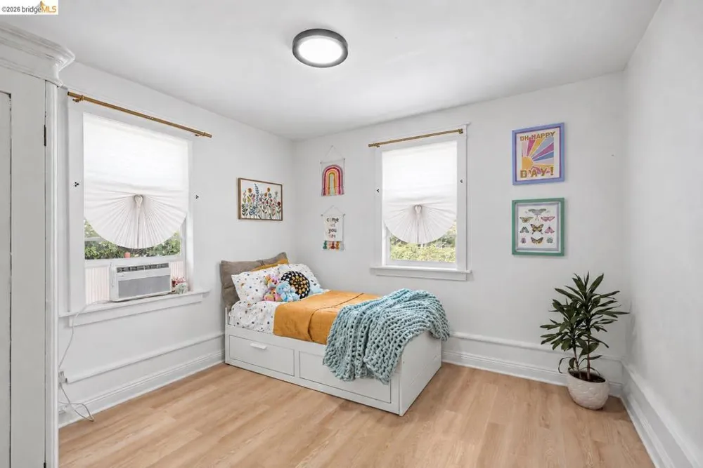 214 E Knoles Way Stockton, CA 95204