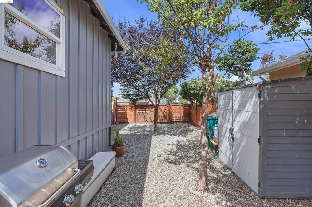 214 E Knoles Way Stockton, CA 95204