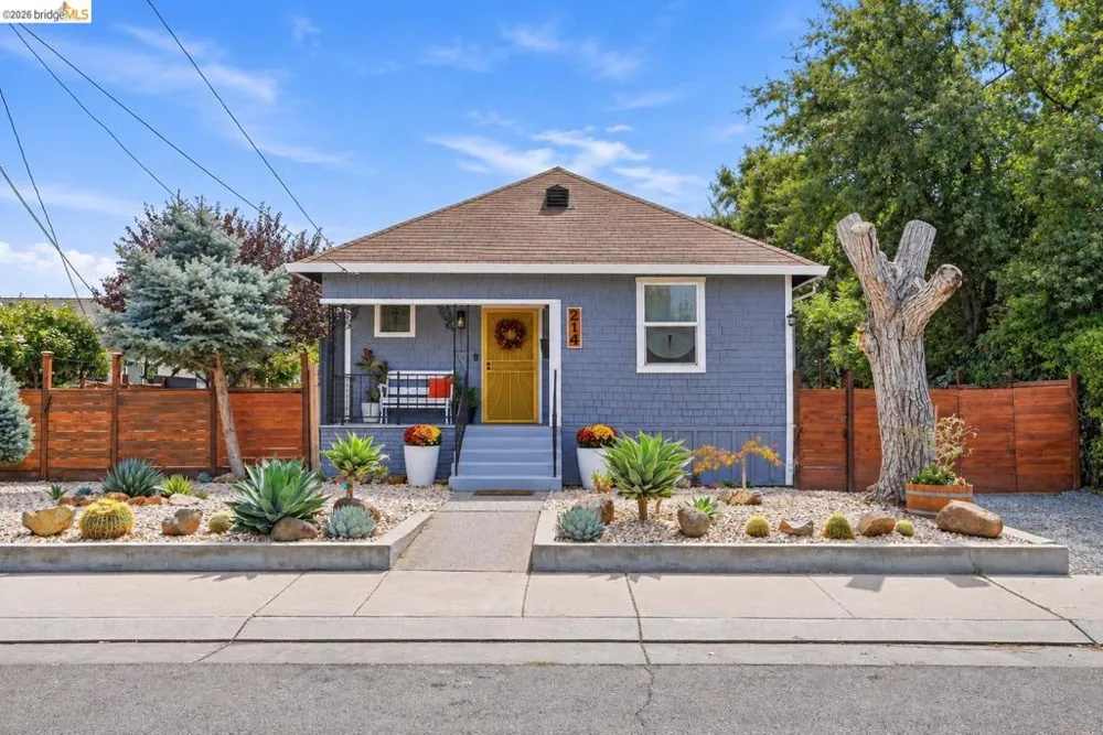 214 E Knoles Way Stockton, CA 95204