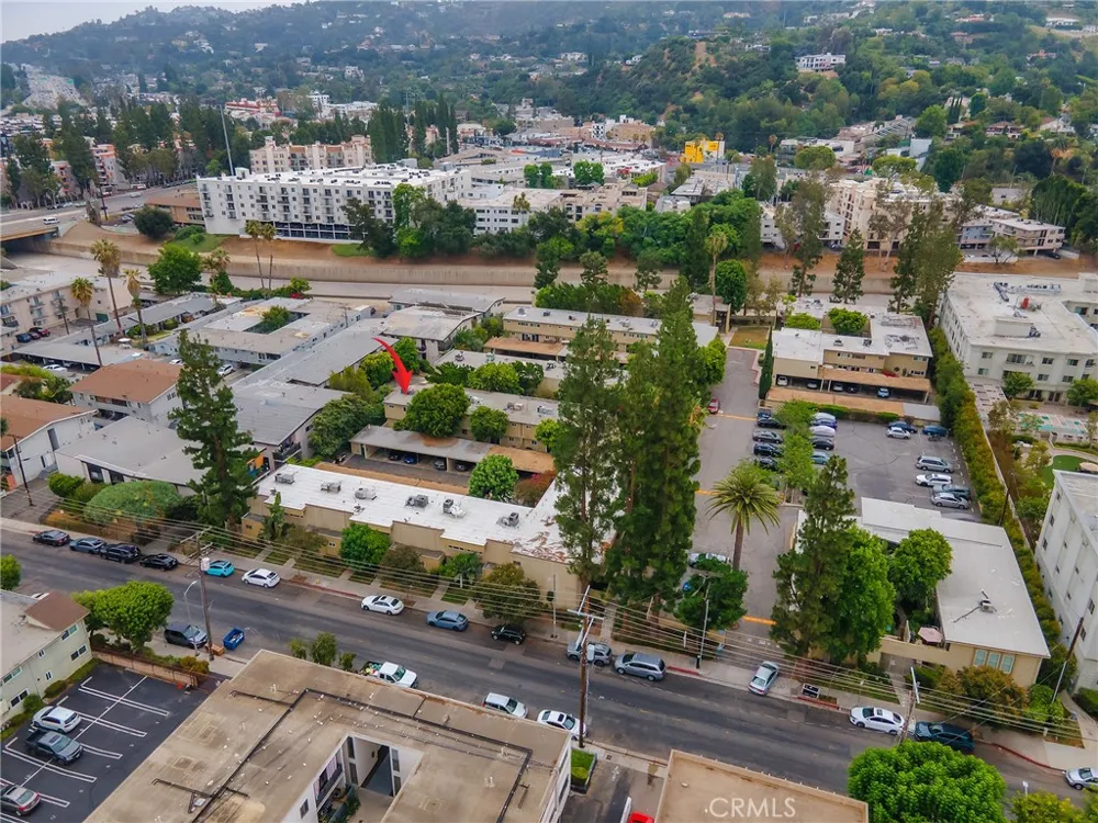 11138 Aqua Vista Street #18 Studio City, CA 91602