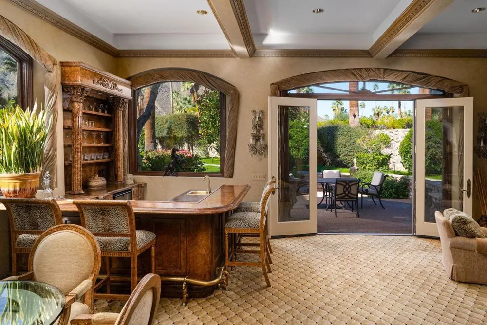 457 W Hermosa Place Palm Springs, CA 92262