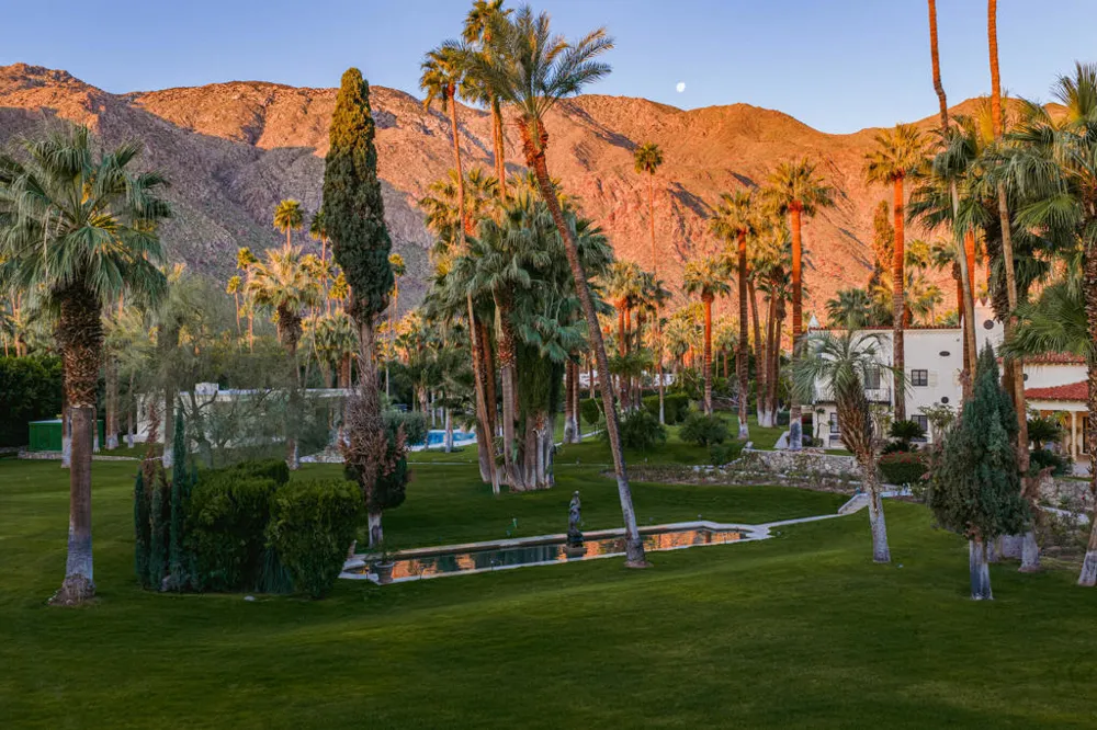 457 W Hermosa Place Palm Springs, CA 92262