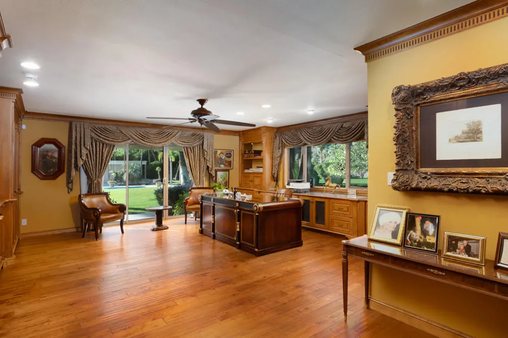 457 W Hermosa Place Palm Springs, CA 92262