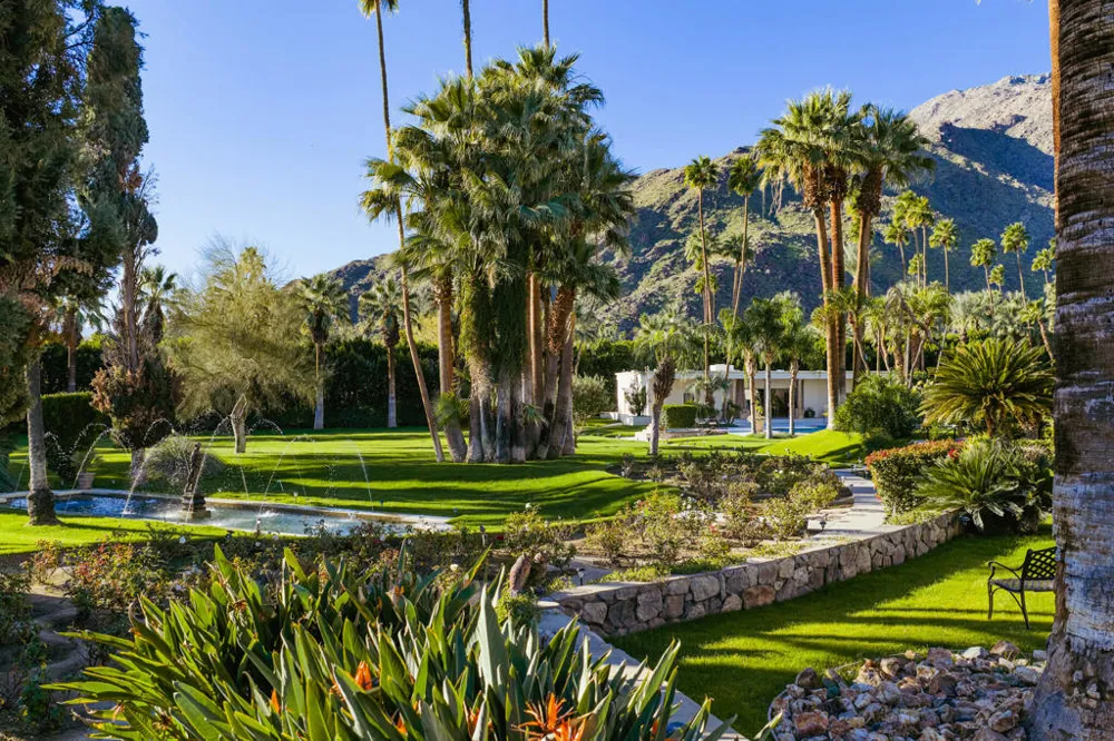 457 W Hermosa Place Palm Springs, CA 92262