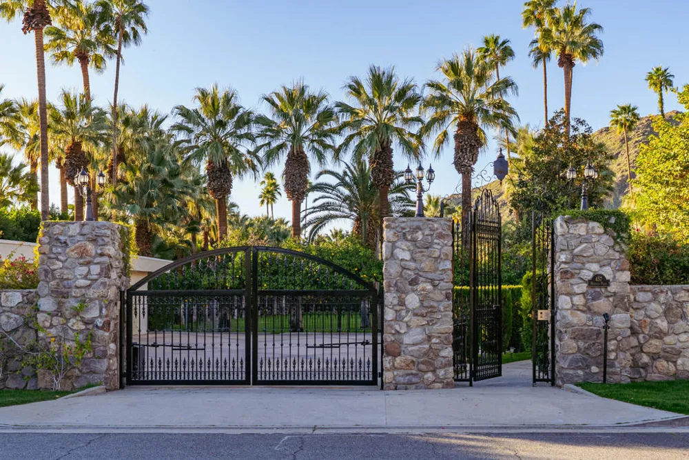 457 W Hermosa Place Palm Springs, CA 92262