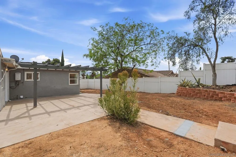 3814 Rojo Tierra La Mesa, CA 91941