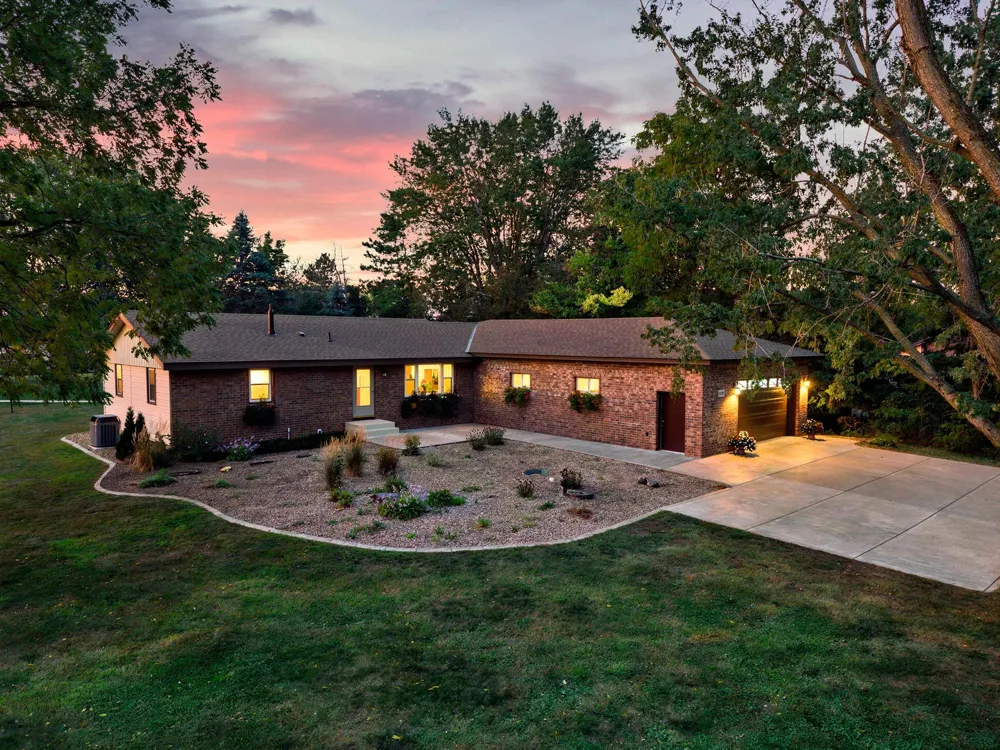 8840 235th Street W Lakeville, MN 55044