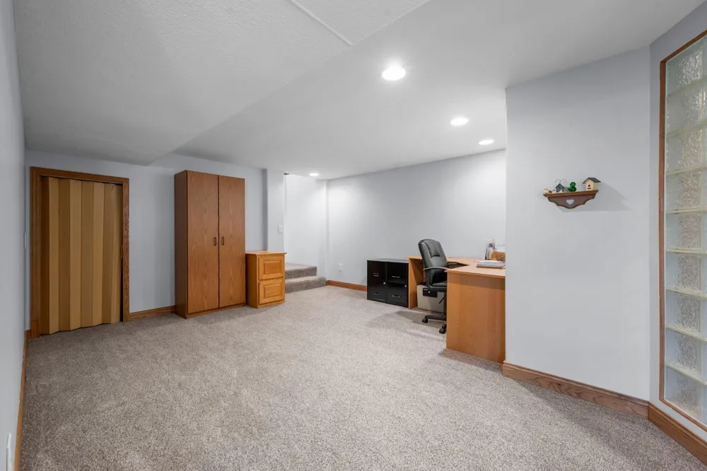 8840 235th Street W Lakeville, MN 55044