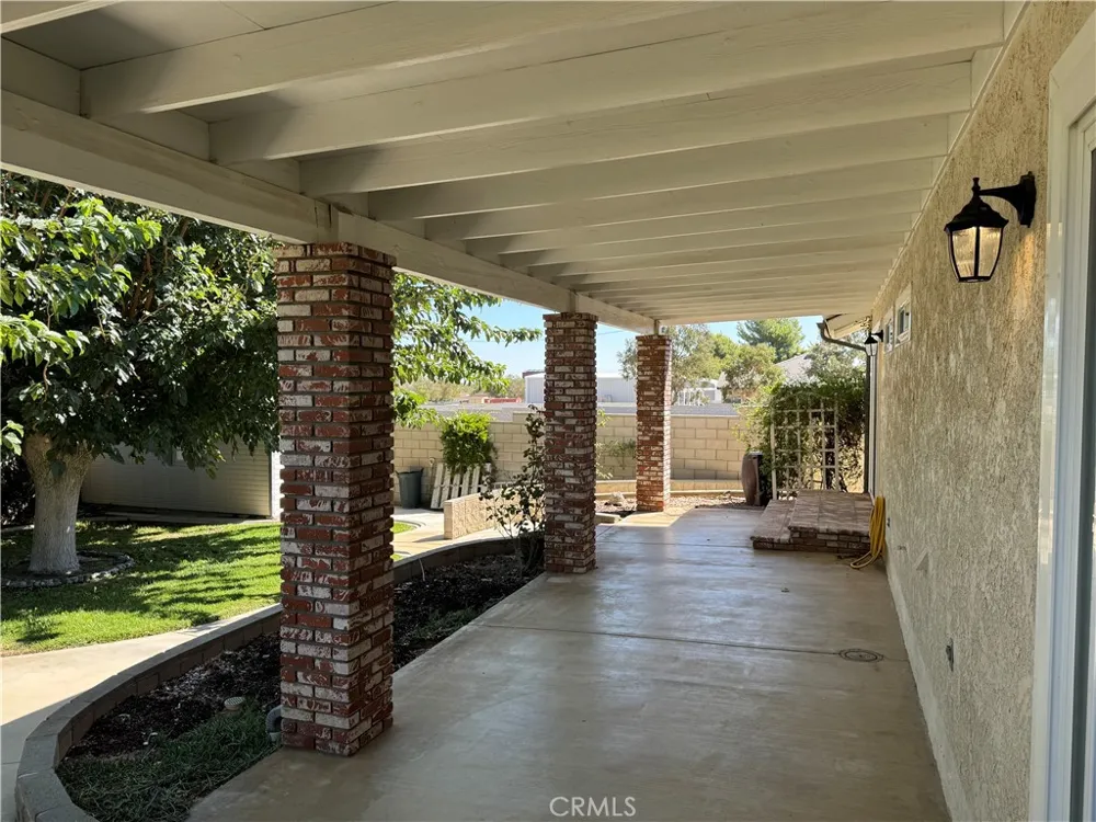 5837 W Avenue M2 Quartz Hill, CA 93536