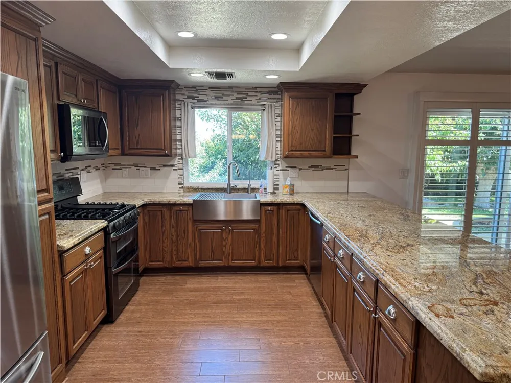 5837 W Avenue M2 Quartz Hill, CA 93536