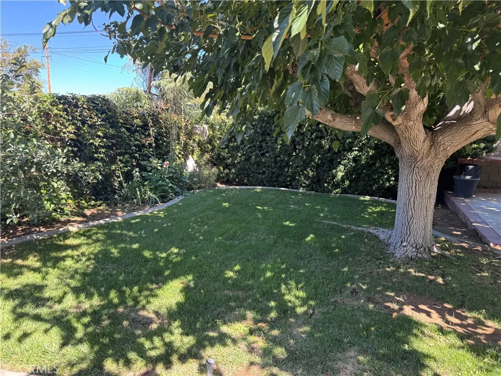 5837 W Avenue M2 Quartz Hill, CA 93536