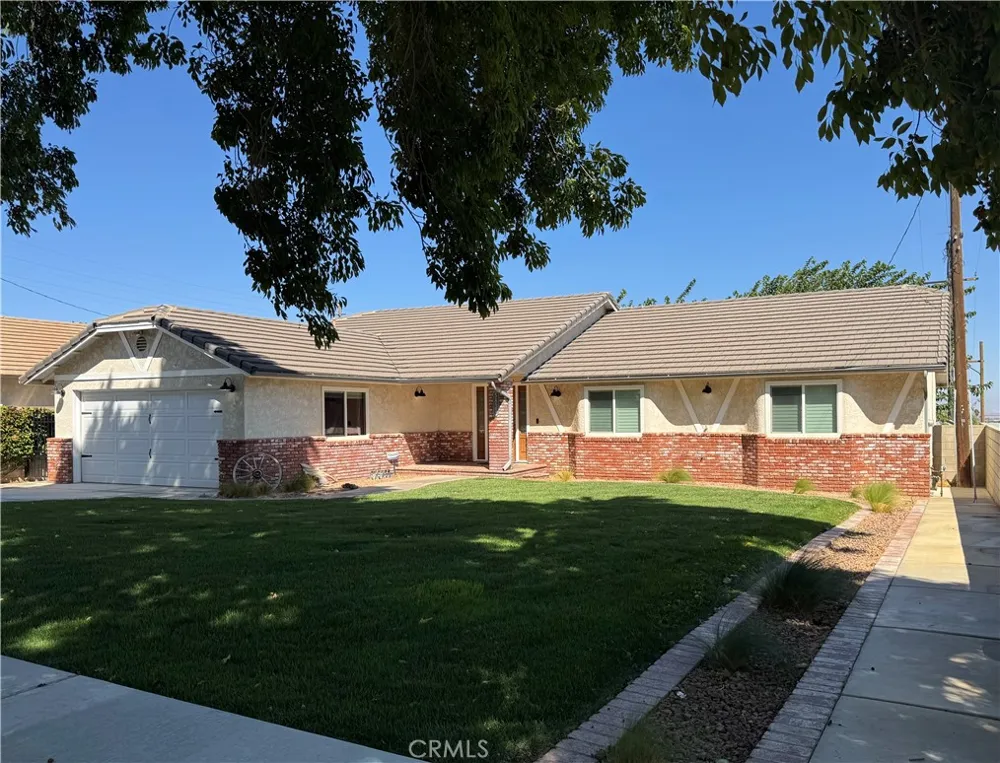5837 W Avenue M2 Quartz Hill, CA 93536