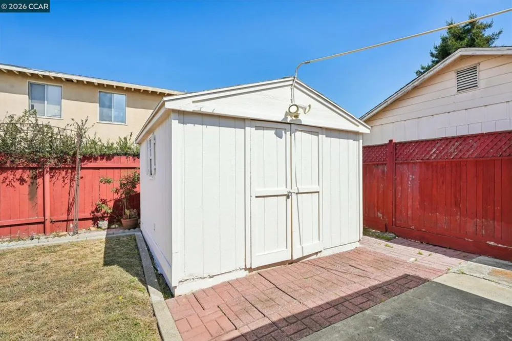 1611 Lincoln Ave Richmond, CA 94801