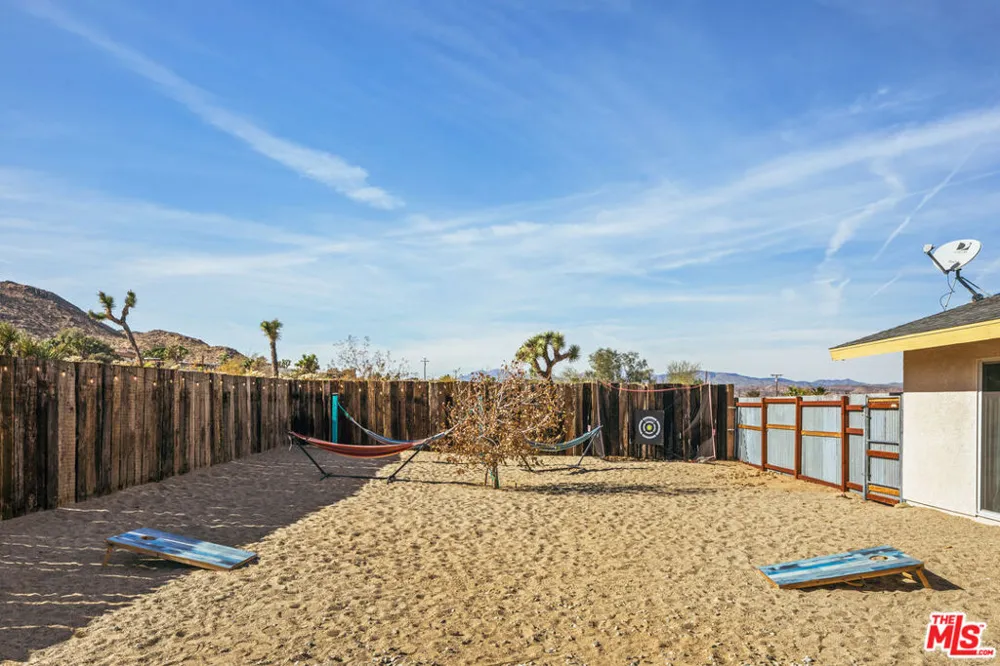60789 Pueblo Trail Joshua Tree, CA 92252