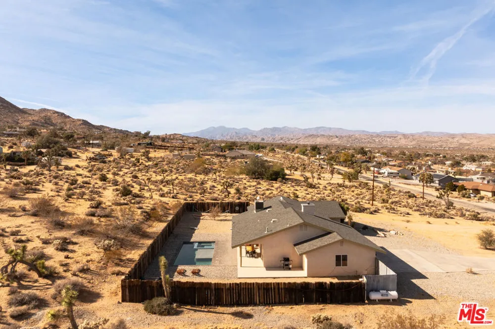 60789 Pueblo Trail Joshua Tree, CA 92252