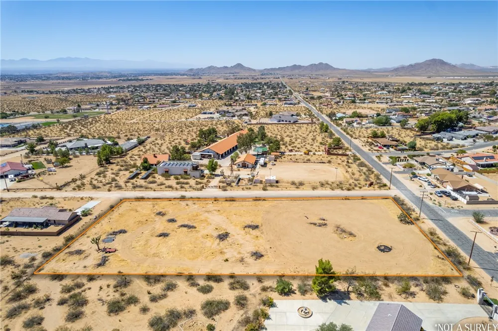 23595 Waalew Road Apple Valley, CA 92307