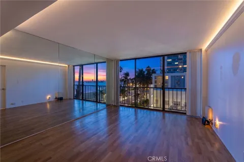 1750 E Ocean #501