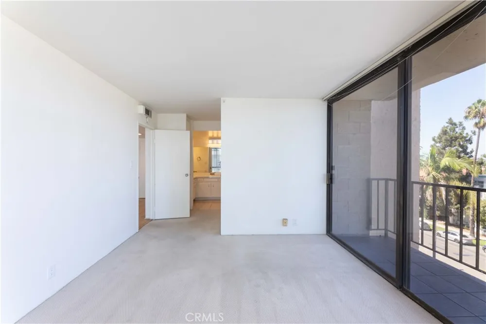 1750 E Ocean #501 Long Beach, CA 90802
