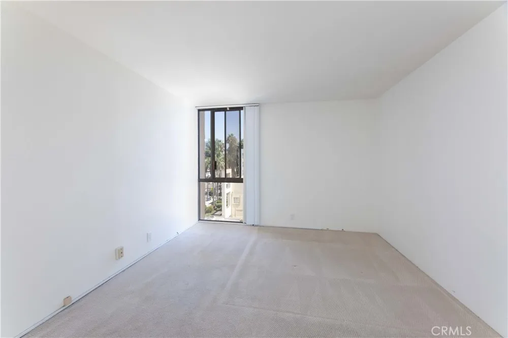 1750 E Ocean #501 Long Beach, CA 90802