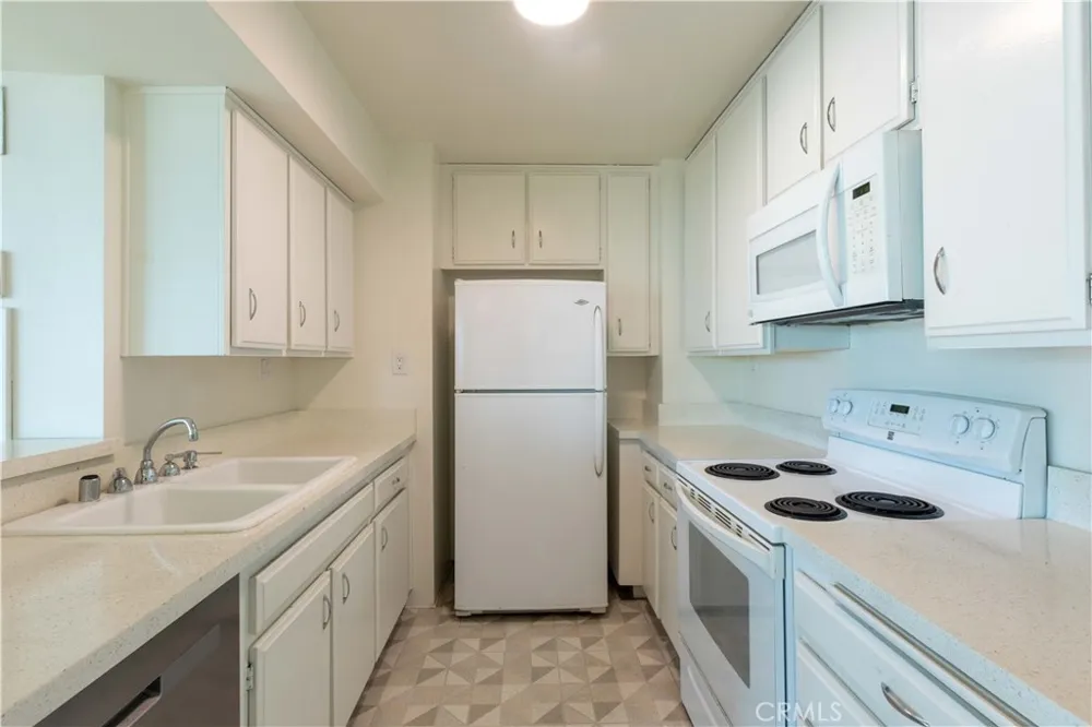 1750 E Ocean #501 Long Beach, CA 90802