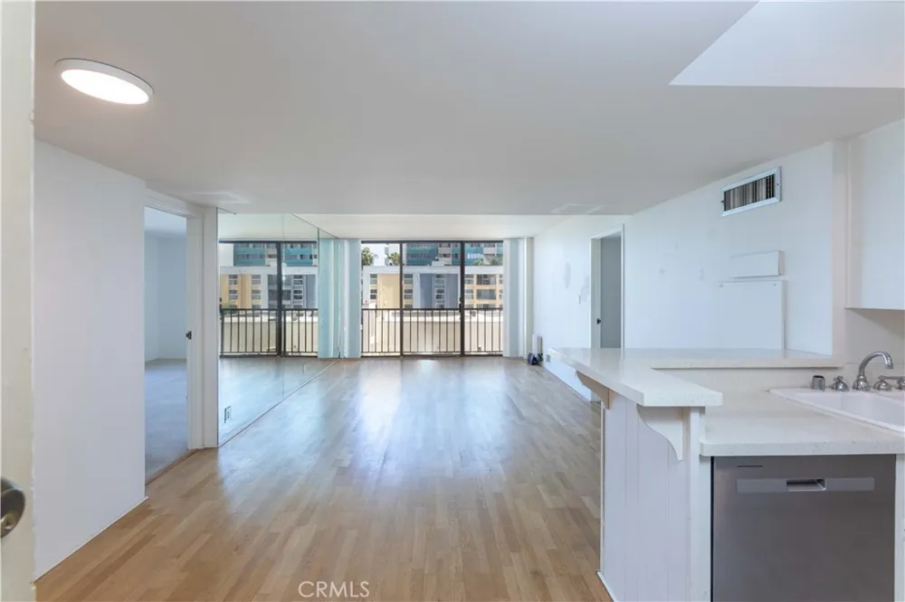 1750 E Ocean #501 Long Beach, CA 90802
