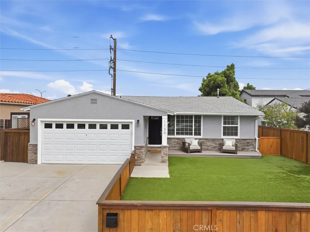 1139 23rd Manhattan Beach, CA 90266