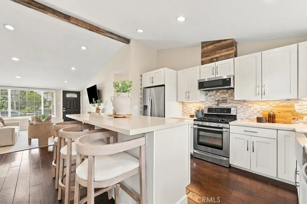 1139 23rd Manhattan Beach, CA 90266