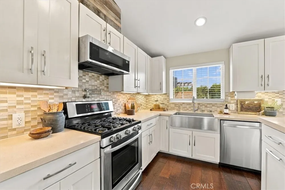 1139 23rd Manhattan Beach, CA 90266