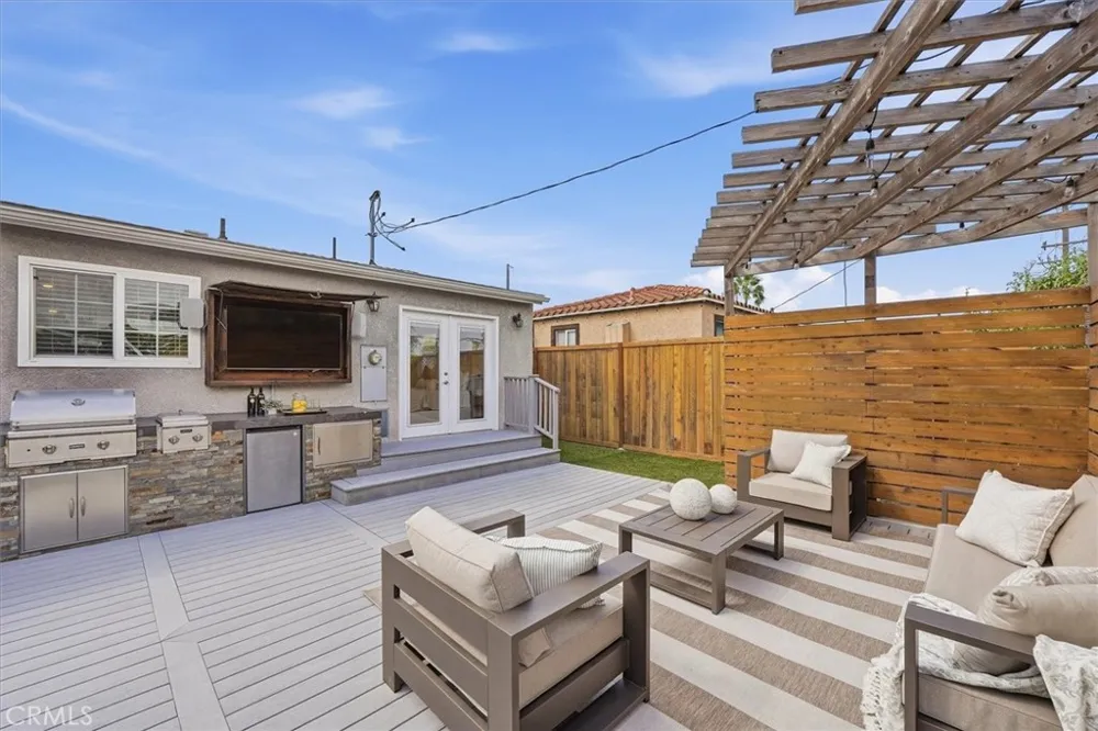 1139 23rd Manhattan Beach, CA 90266
